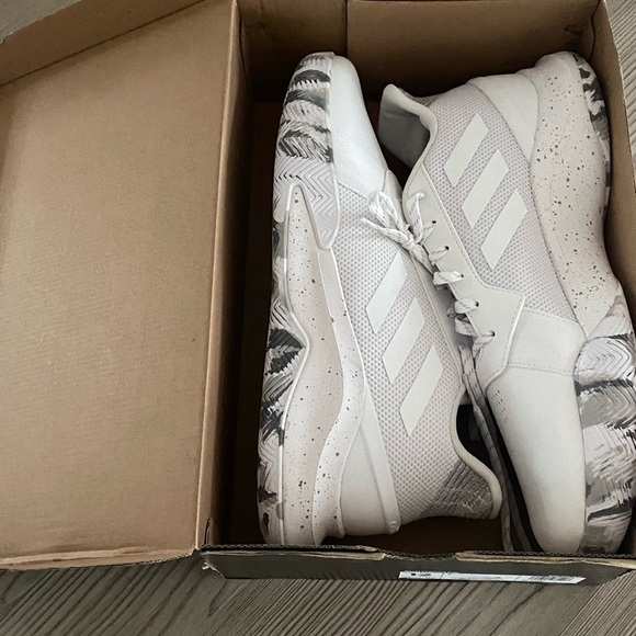 Adidas Run the game - Picture 1 of 16